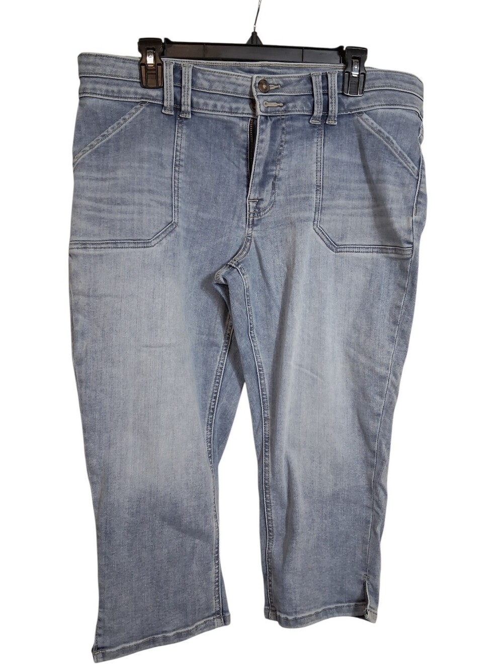 Maurices M Jeans Mid Rise Cropped Capri Jeans Light Wash Women's Plus 16W